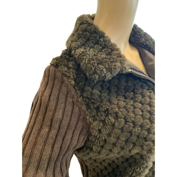 Tiara Dark Brown Textured Women's Sweater - Picture 4 of 13